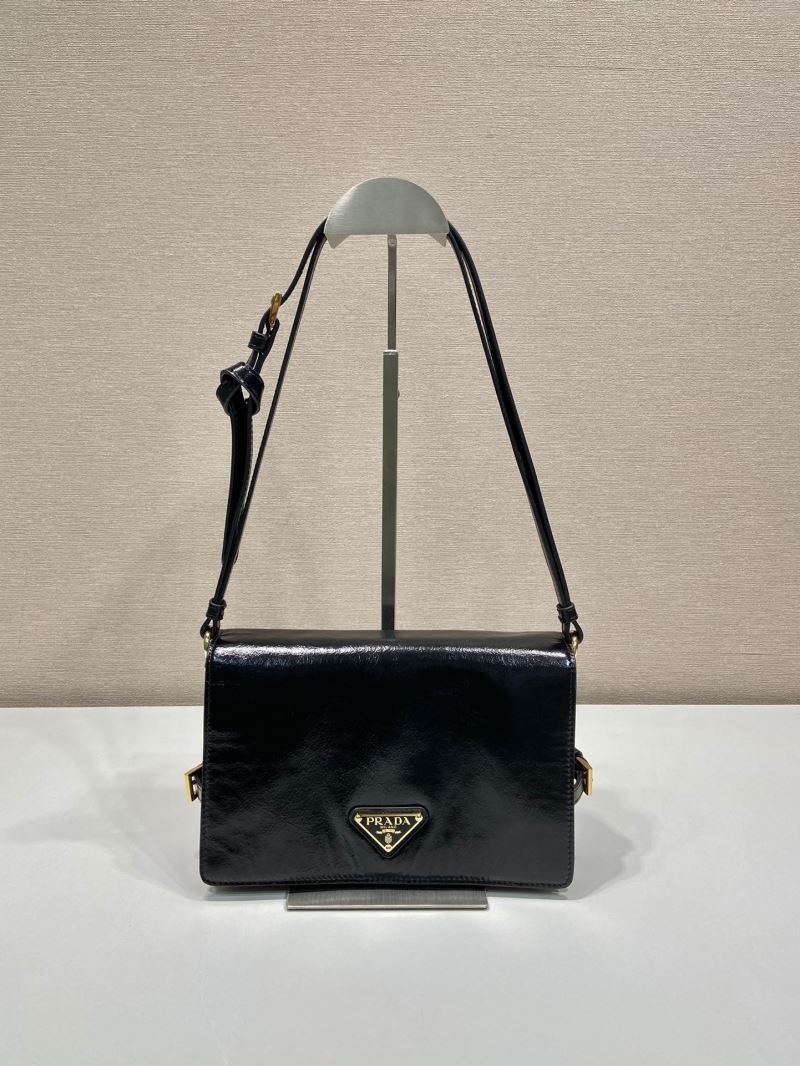 Pra*a hobo bags